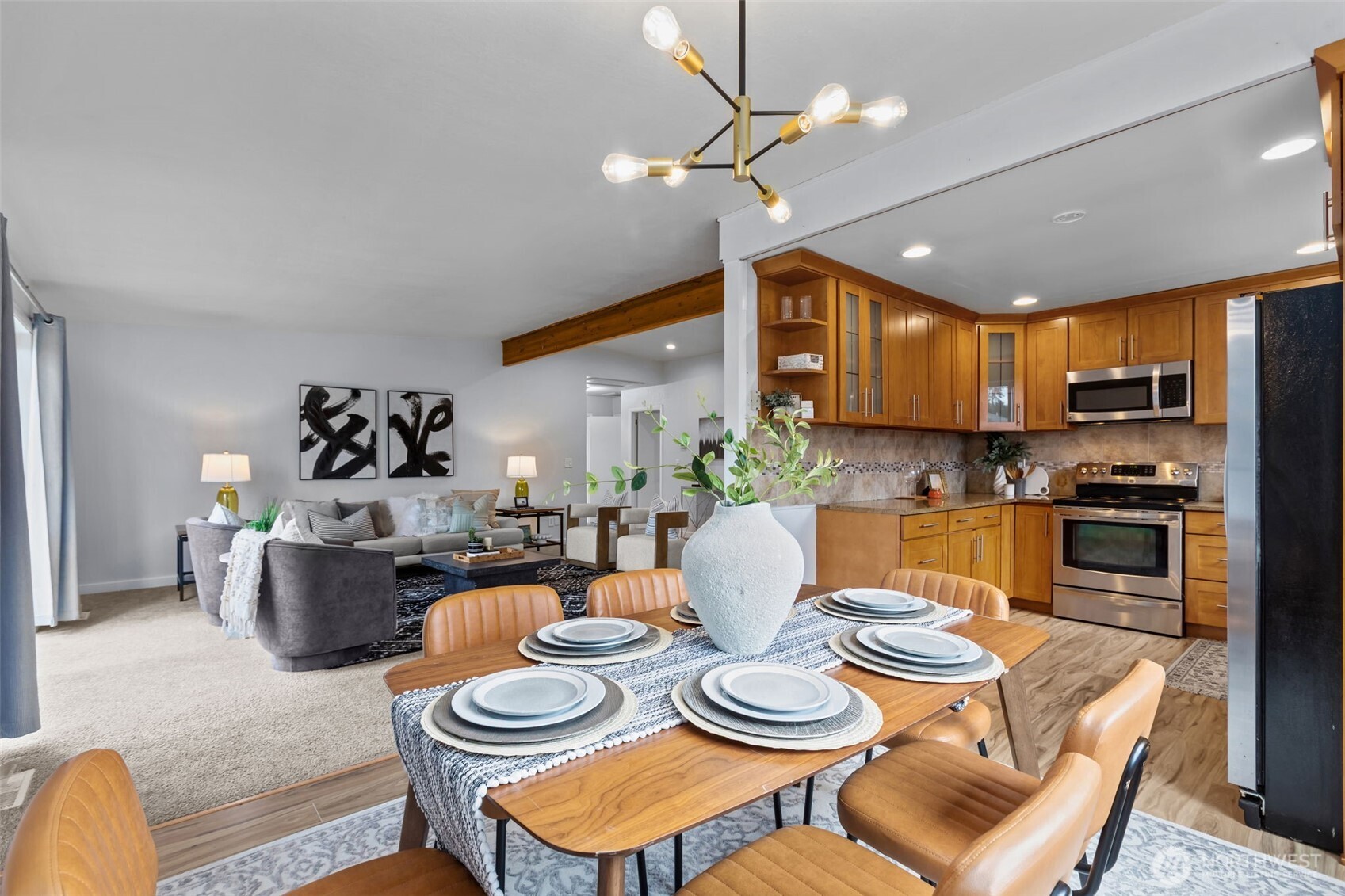 17545 12th Avenue NE, Shoreline, WA 98155