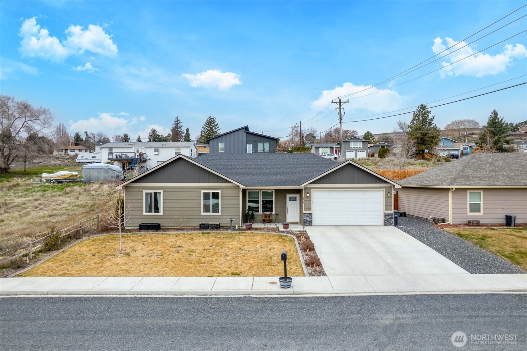 335 Canal Drive , Ephrata, WA 98823