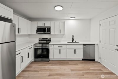 751 110th Street S, Tacoma, WA 98444 - Photo 3