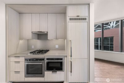 590 1st Avenue S #810, Seattle, WA 98104 - Photo 15