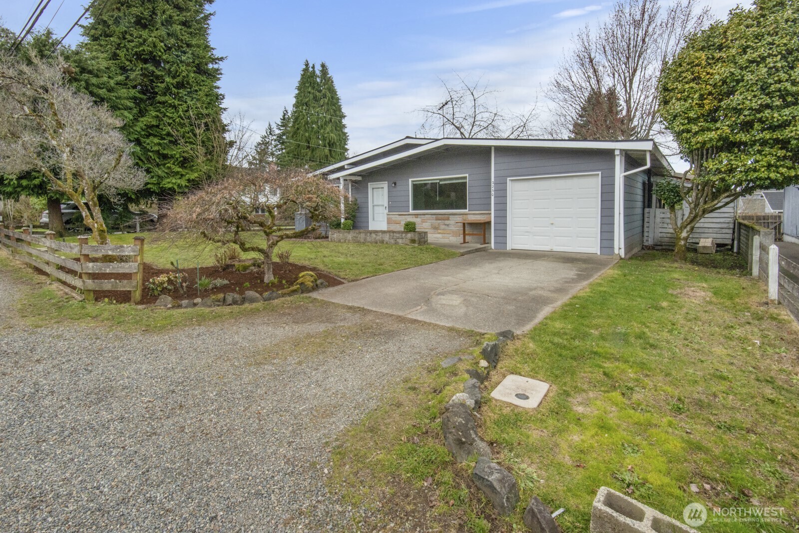 2230 Mountain View Avenue W, Tacoma, WA 98466