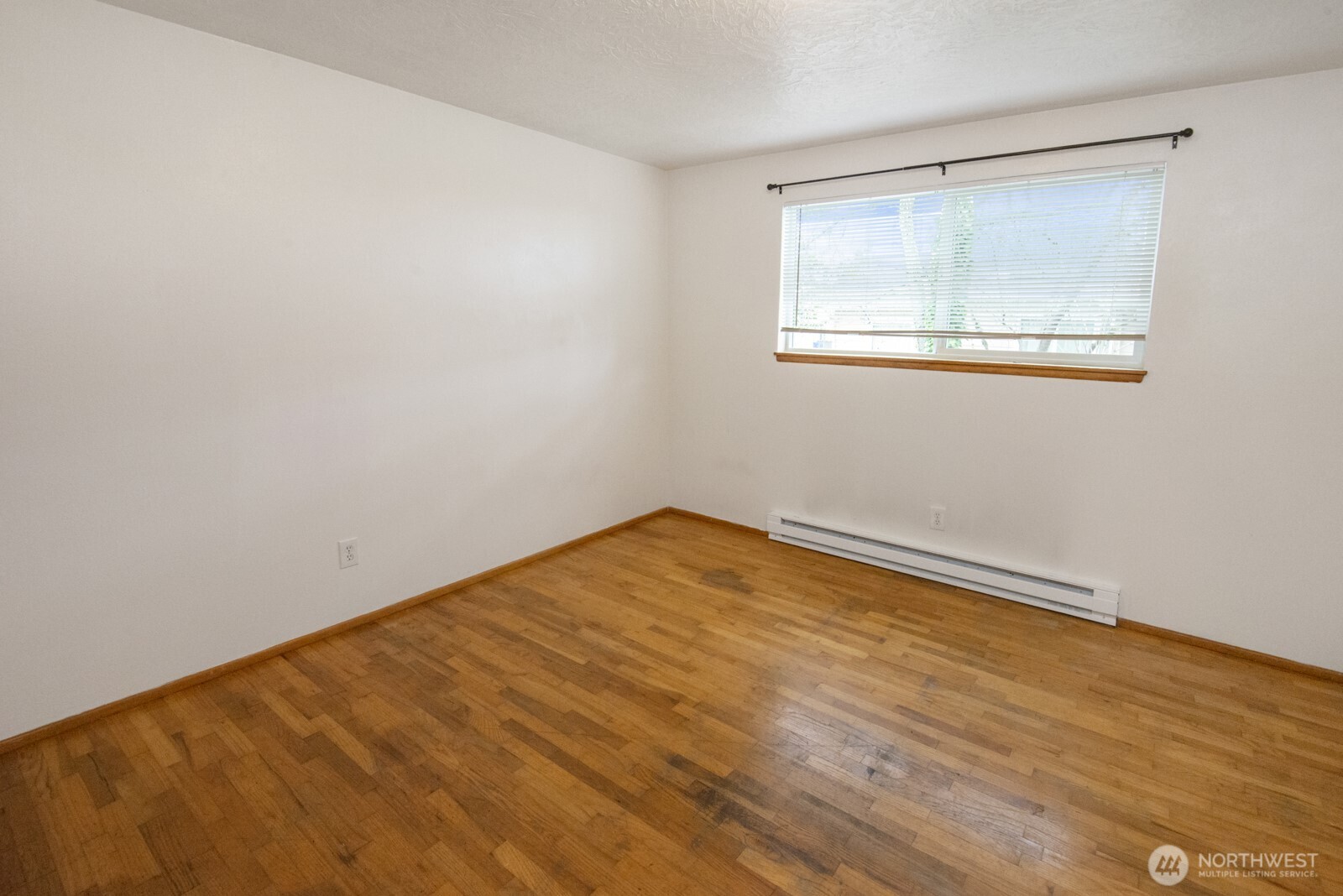 2230 Mountain View Avenue W, Tacoma, WA 98466