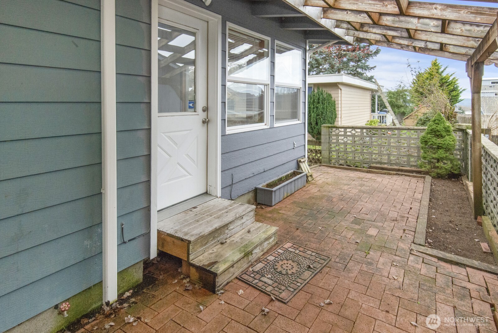 2230 Mountain View Avenue W, Tacoma, WA 98466