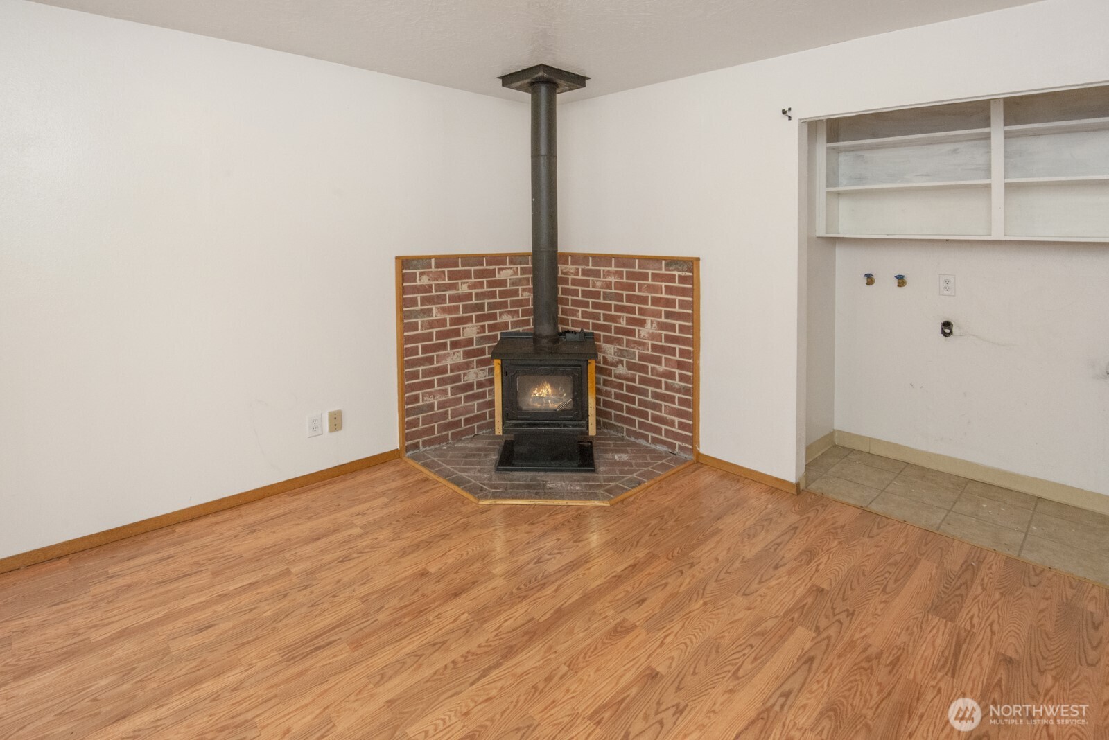 2230 Mountain View Avenue W, Tacoma, WA 98466