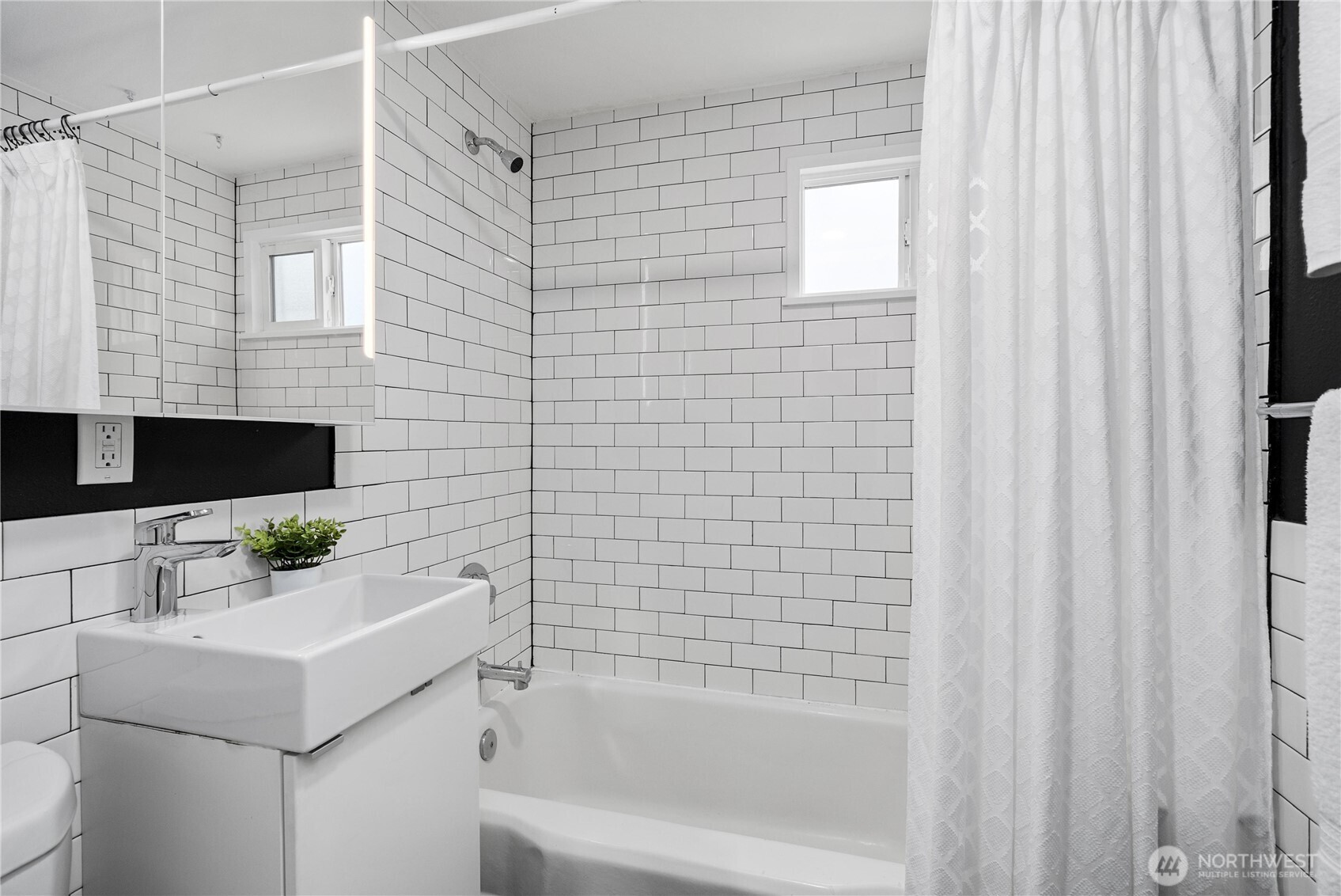 7315 S 115th Street , Seattle, WA 98178-3022