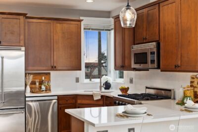 1601 California Avenue SW, Seattle, WA 98116 - Photo 2