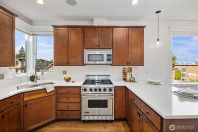 1601 California Avenue SW, Seattle, WA 98116 - Photo 4