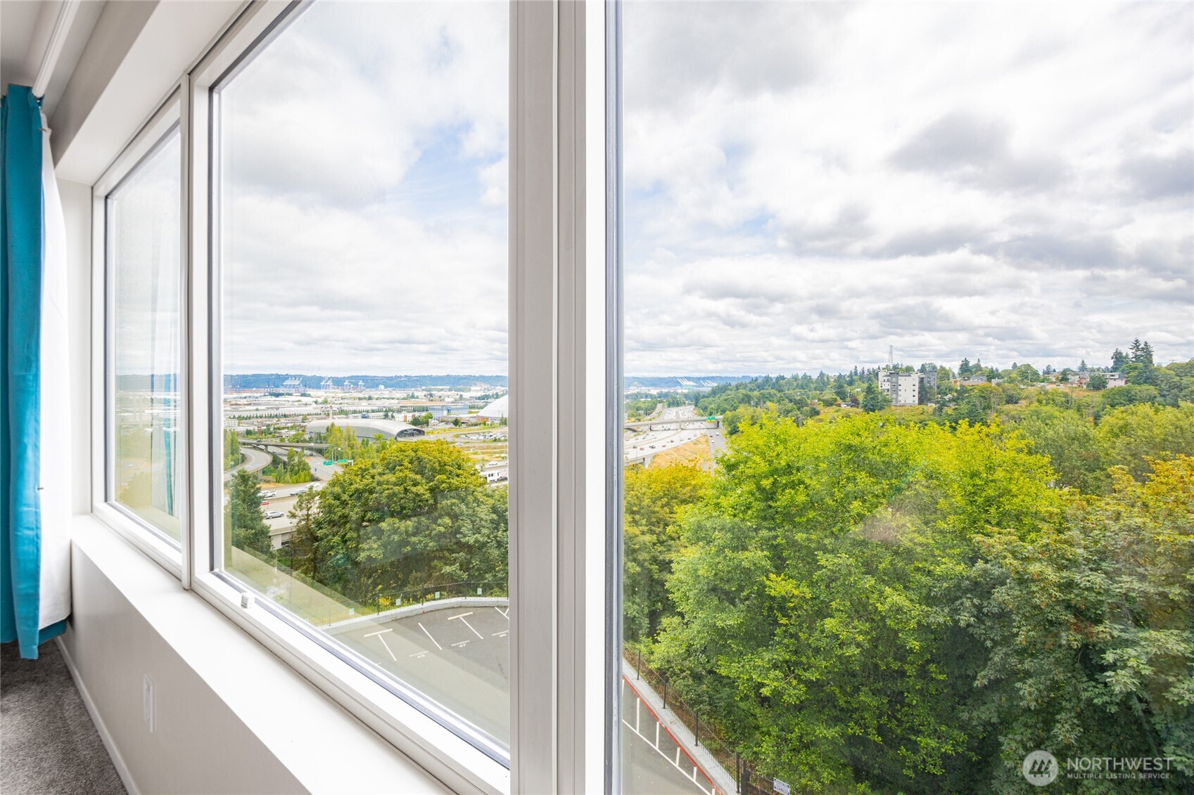 3201 Pacific Avenue #403, Tacoma, WA 98418