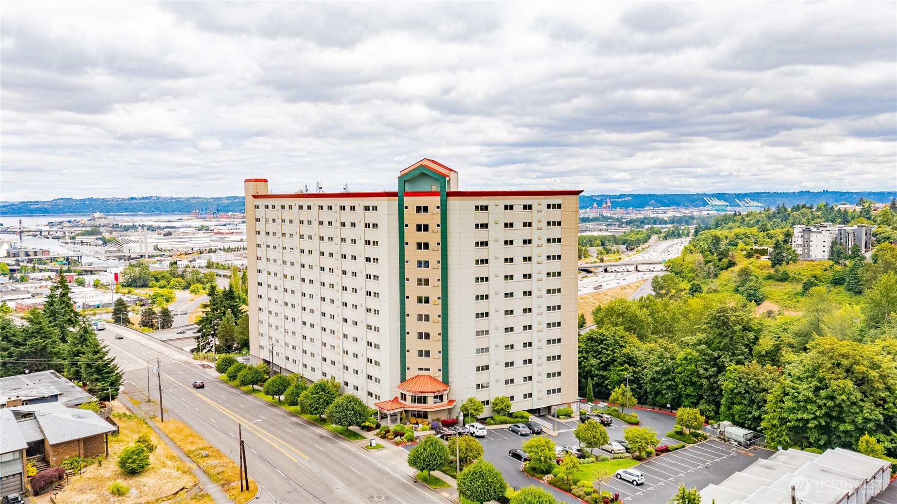 3201 Pacific Avenue #403, Tacoma, WA 98418