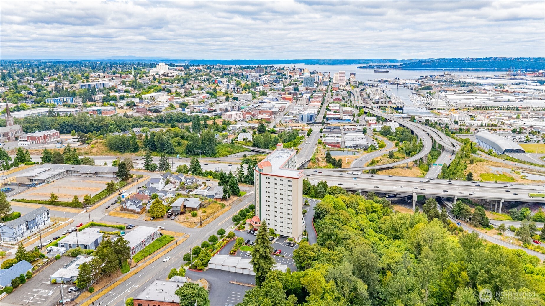 3201 Pacific Avenue #403, Tacoma, WA 98418