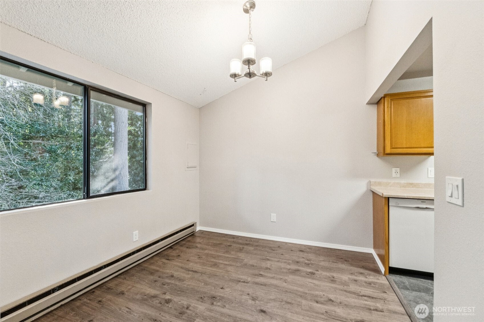 5502 220th Street SW #D201, Mountlake Terrace, WA 98043