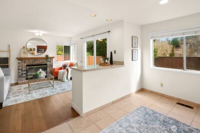 24341 SE 42nd Place , Issaquah, WA 98029 - Photo 11