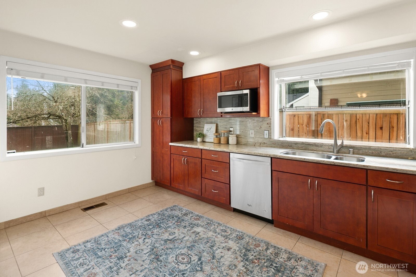 24341 SE 42nd Place , Issaquah, WA 98029