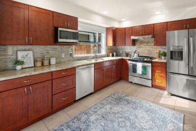 24341 SE 42nd Place , Issaquah, WA 98029 - Photo 14