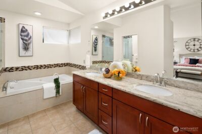 24341 SE 42nd Place , Issaquah, WA 98029 - Photo 26