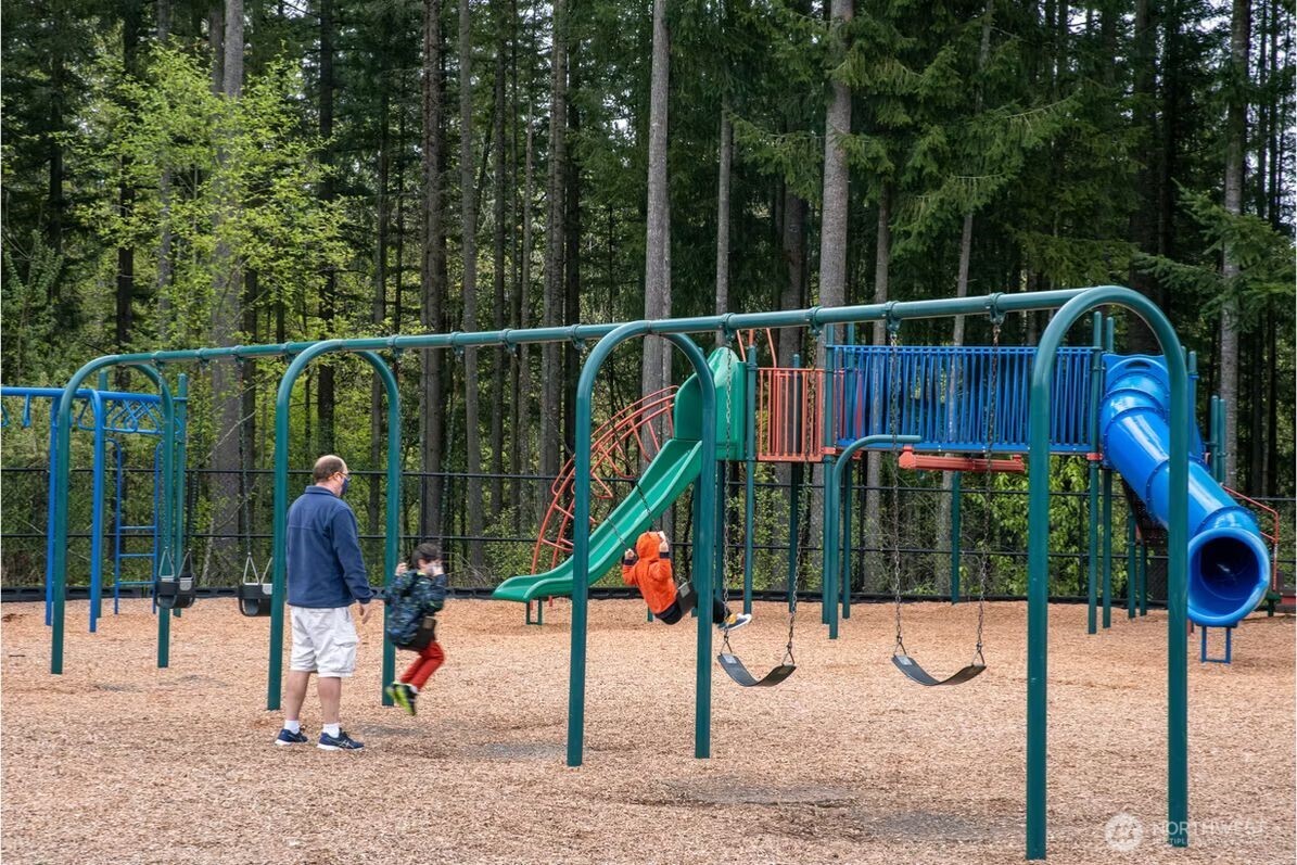 24341 SE 42nd Place , Issaquah, WA 98029