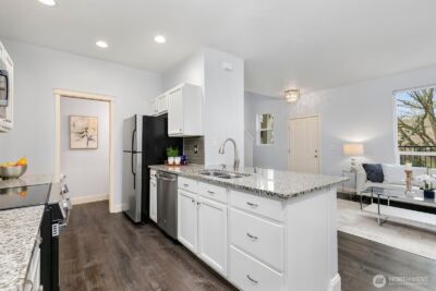 2285 NE Natalie Way , Issaquah, WA 98029 - Photo 8