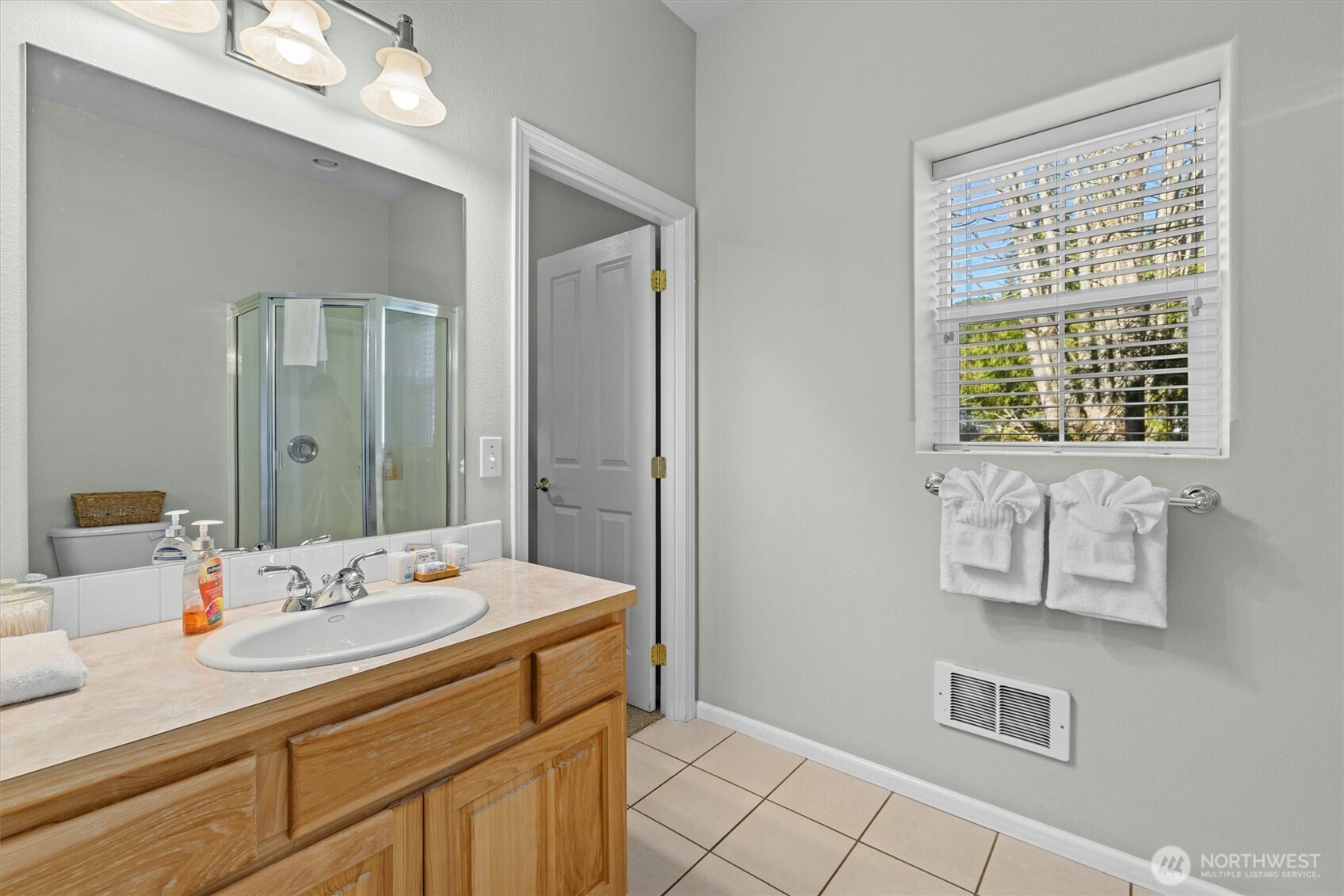 481 Maple Grove Road , Port Angeles, WA 98363-8691