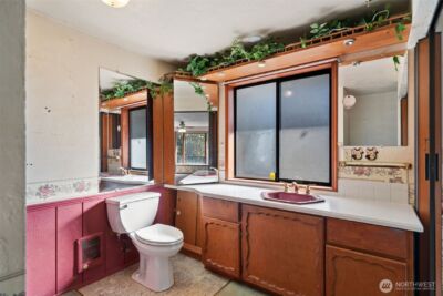 1511 SE Dickinson Avenue , Shelton, WA 98584 - Photo 13