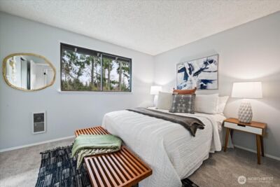 10901 NE 151st Street , Bothell, WA 98011 - Photo 11