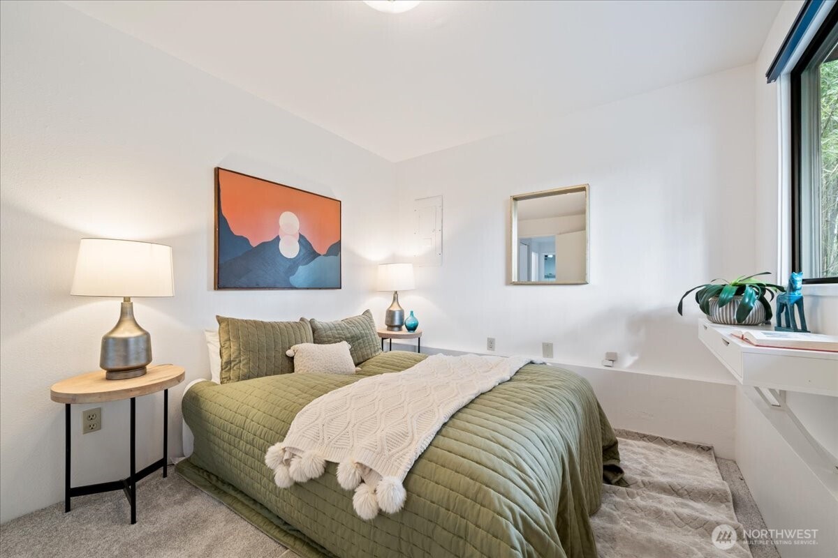 10901 NE 151st Street , Bothell, WA 98011