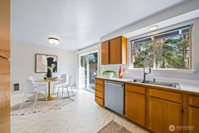 10901 NE 151st Street , Bothell, WA 98011 - Photo 7