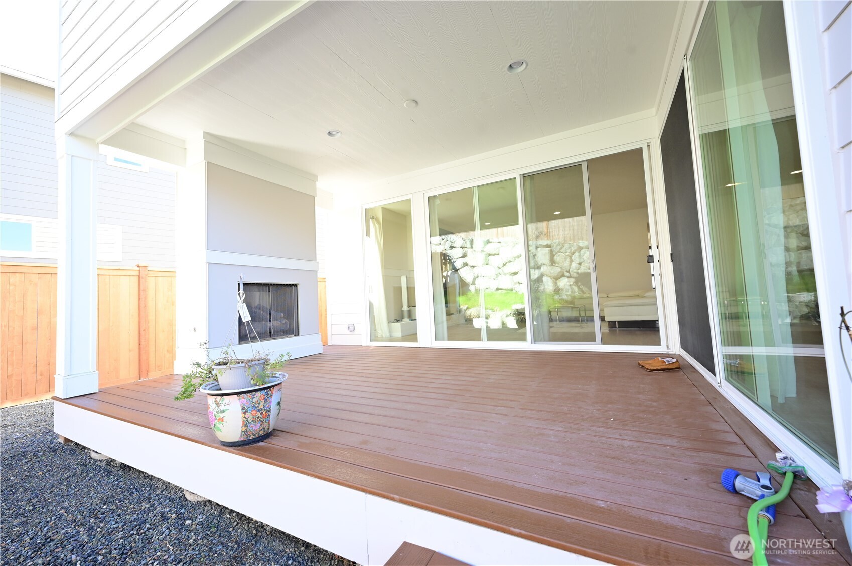 16327 25th St E , Lake Tapps, WA 98391