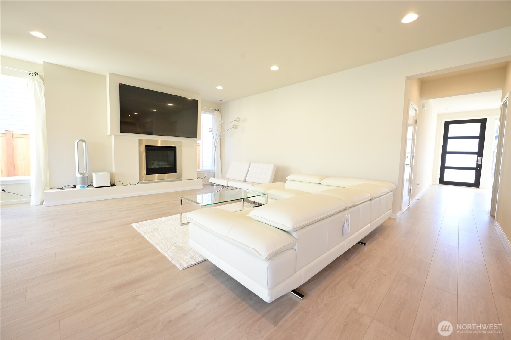 16327 25th St E , Lake Tapps, WA 98391