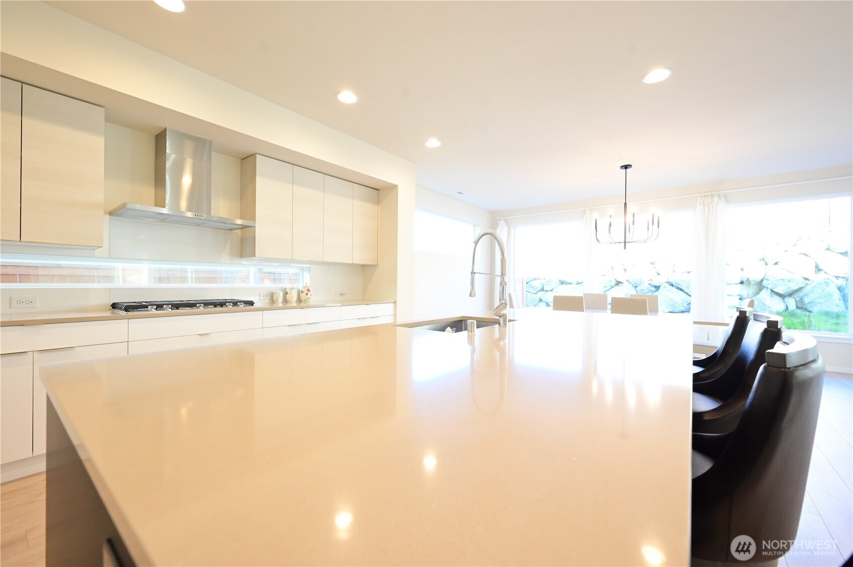 16327 25th St E , Lake Tapps, WA 98391