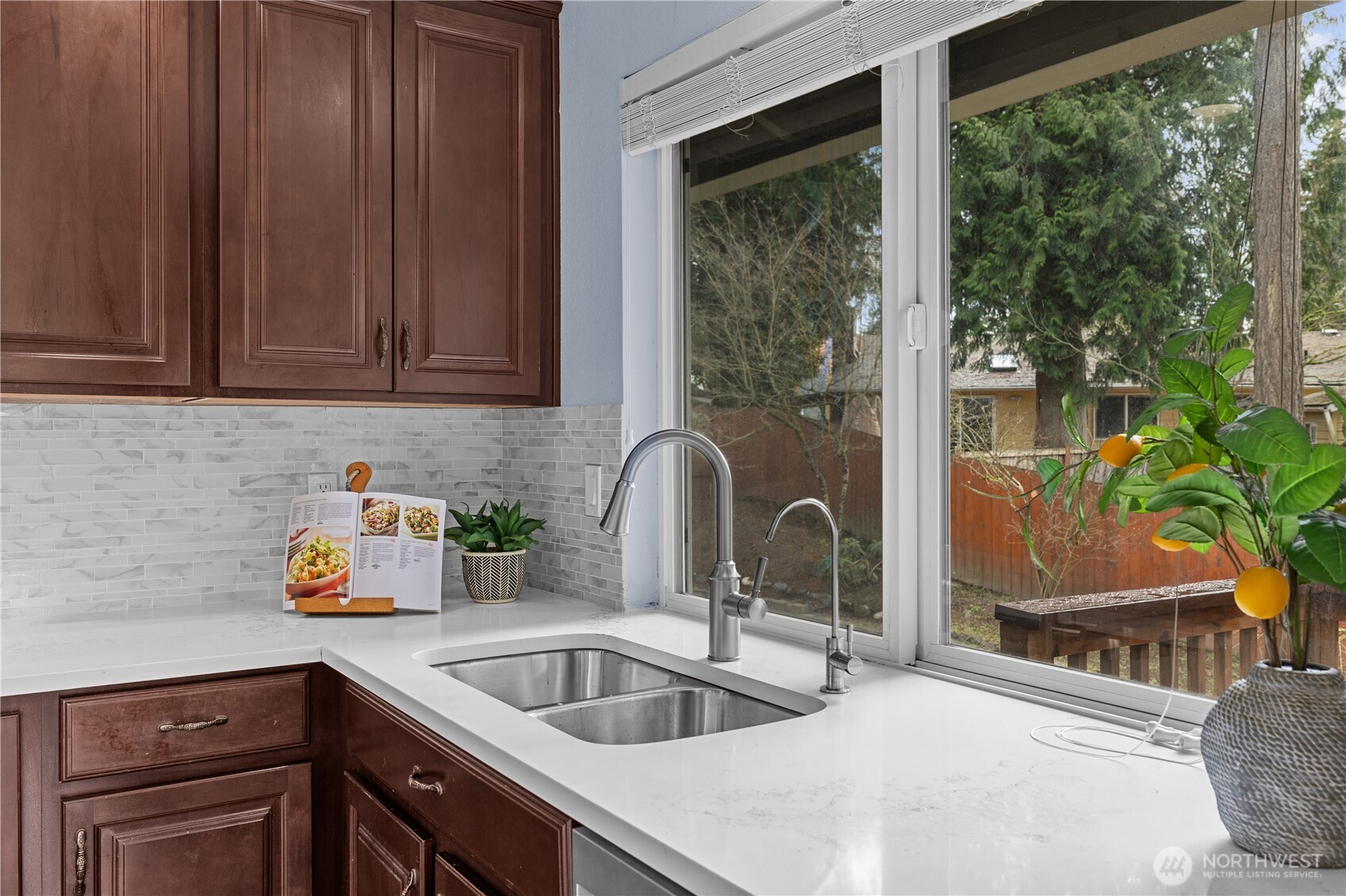 10317 NE 123rd Place , Kirkland, WA 98034