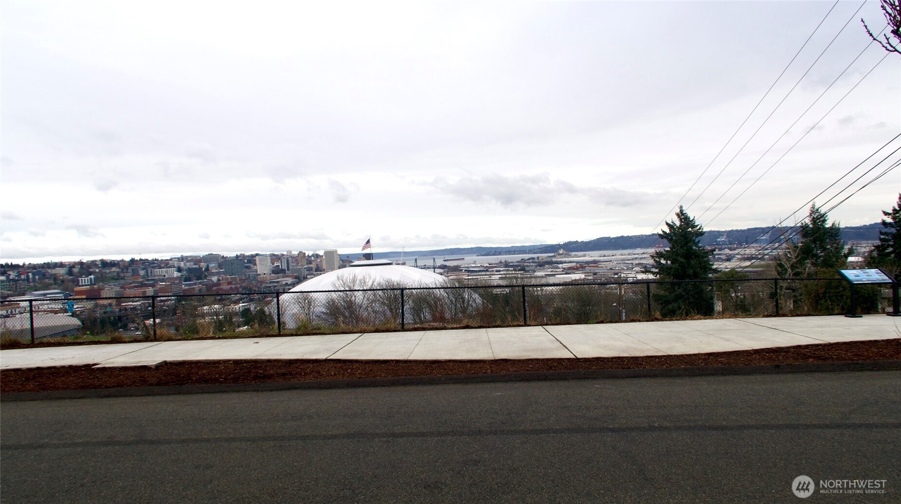 522 E 32nd Street , Tacoma, WA 98404