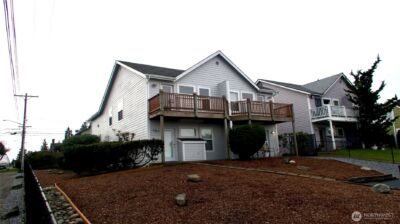 522 E 32nd Street , Tacoma, WA 98404 - Photo 2