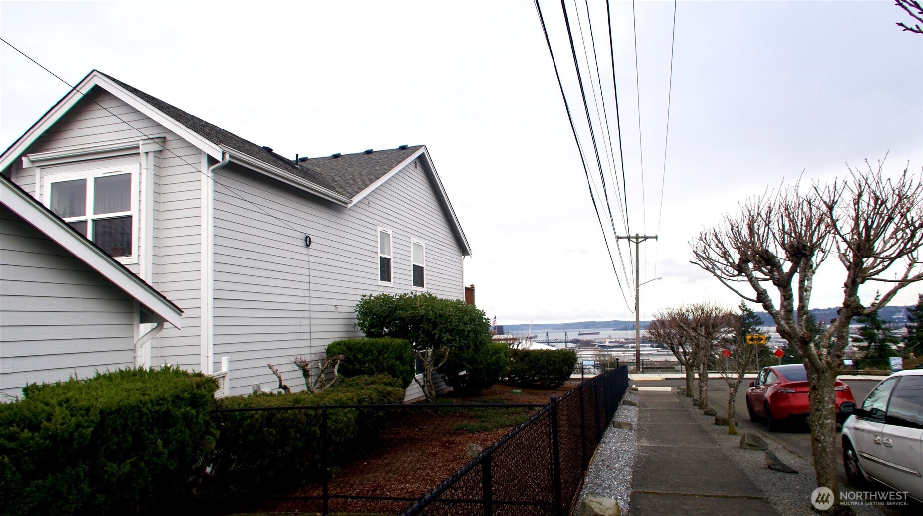 522 E 32nd Street , Tacoma, WA 98404