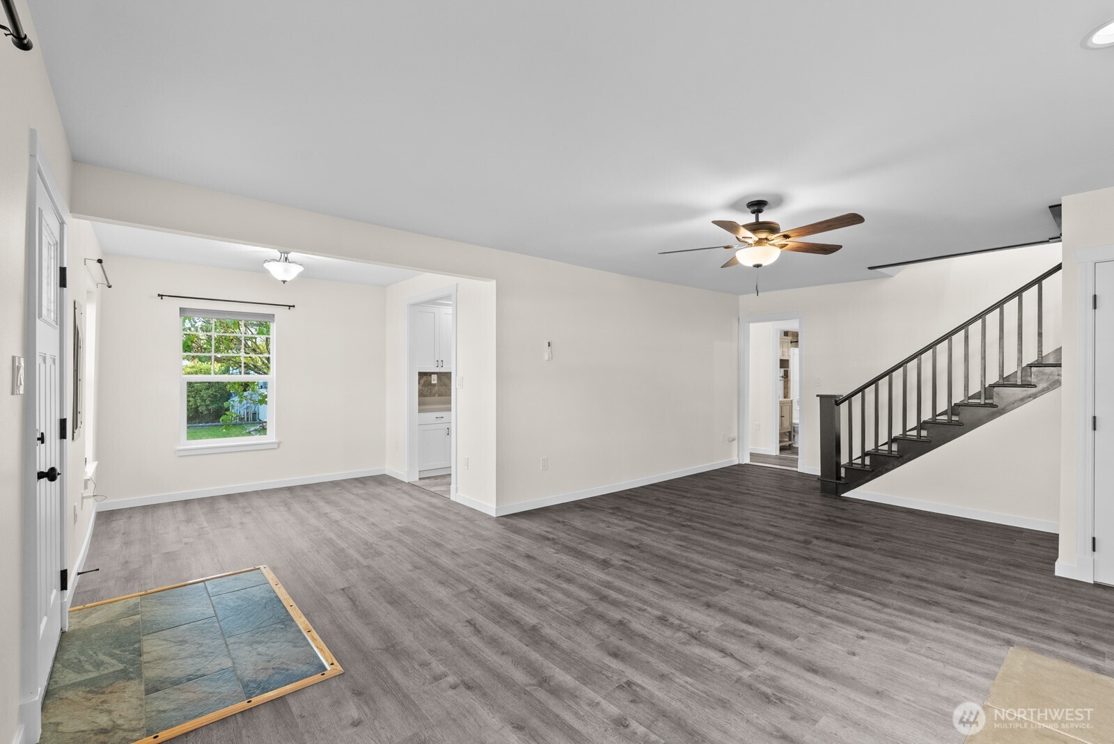 507 Center St W , Eatonville, WA 98328