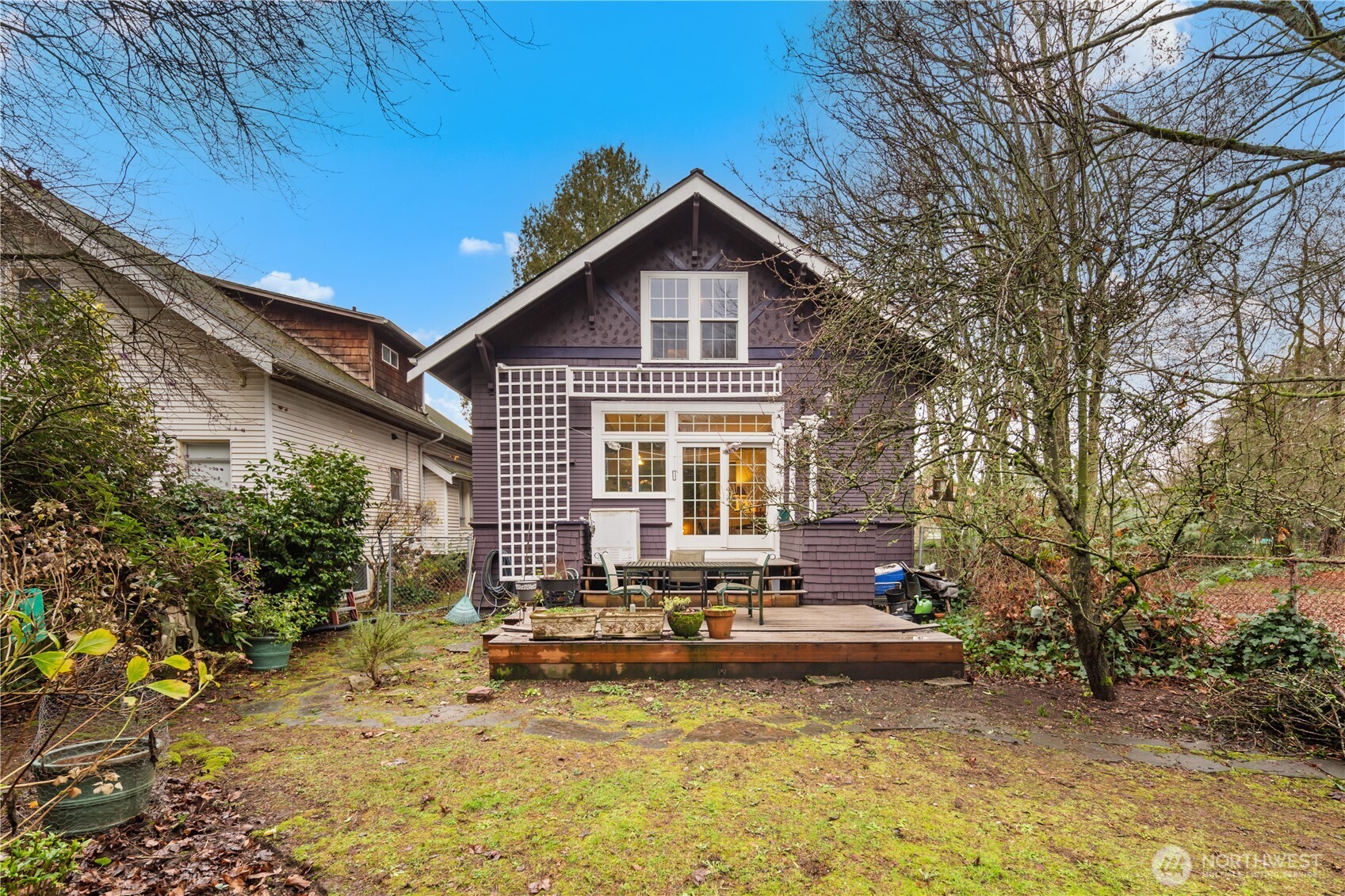 4616 Meridian Avenue N, Seattle, WA 98103-6936