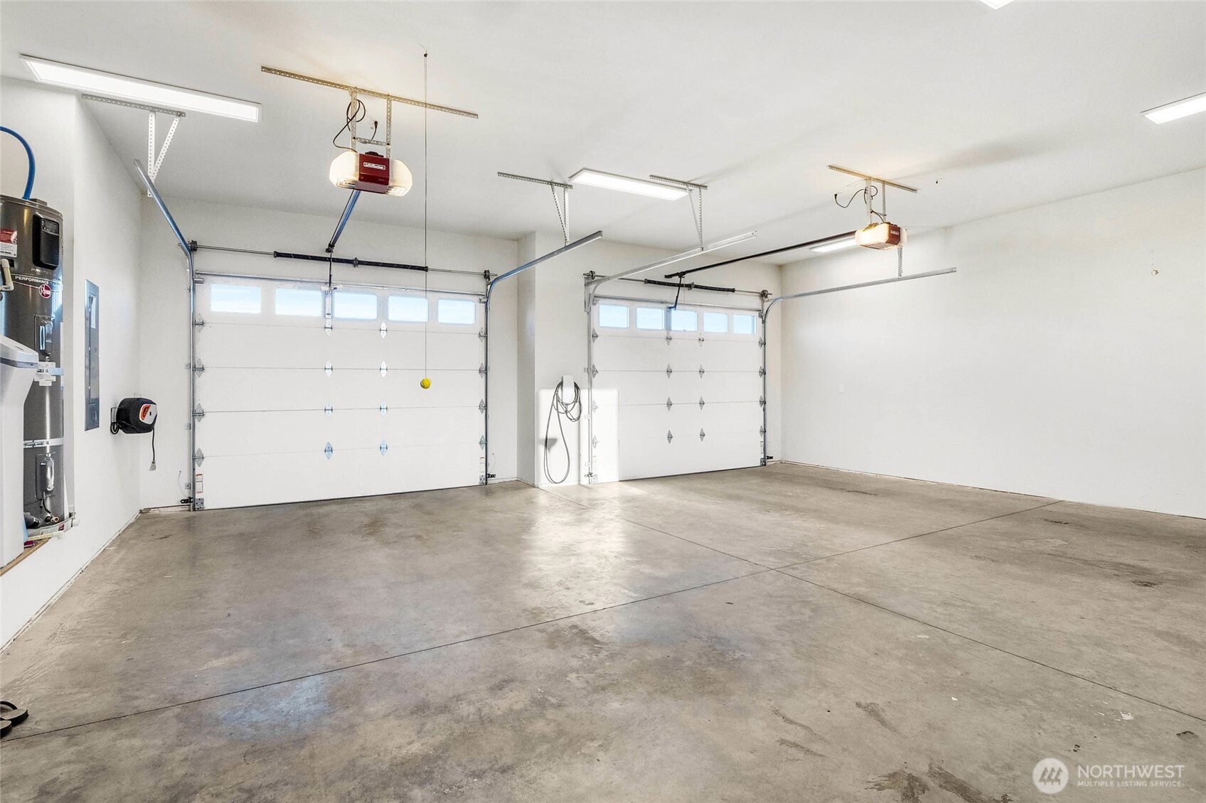 2054 Road H.2 NE, Moses Lake, WA 98837