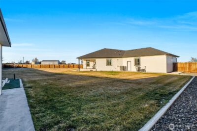 2054 Road H.2 NE, Moses Lake, WA 98837 - Photo 35