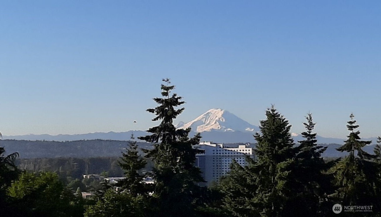 15325 Sunwood Boulevard #B304, Tukwila, WA 98188