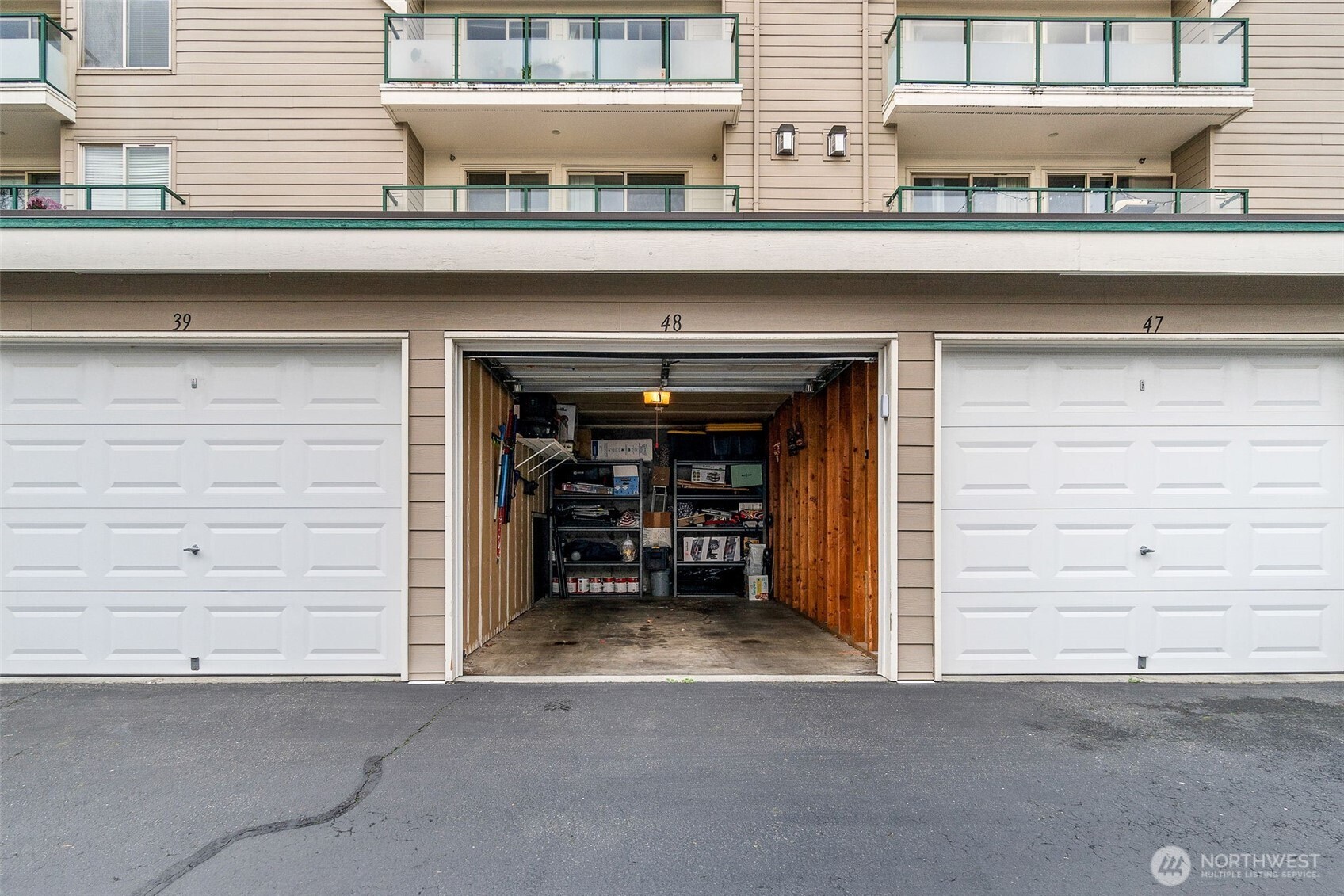 15325 Sunwood Boulevard #B304, Tukwila, WA 98188