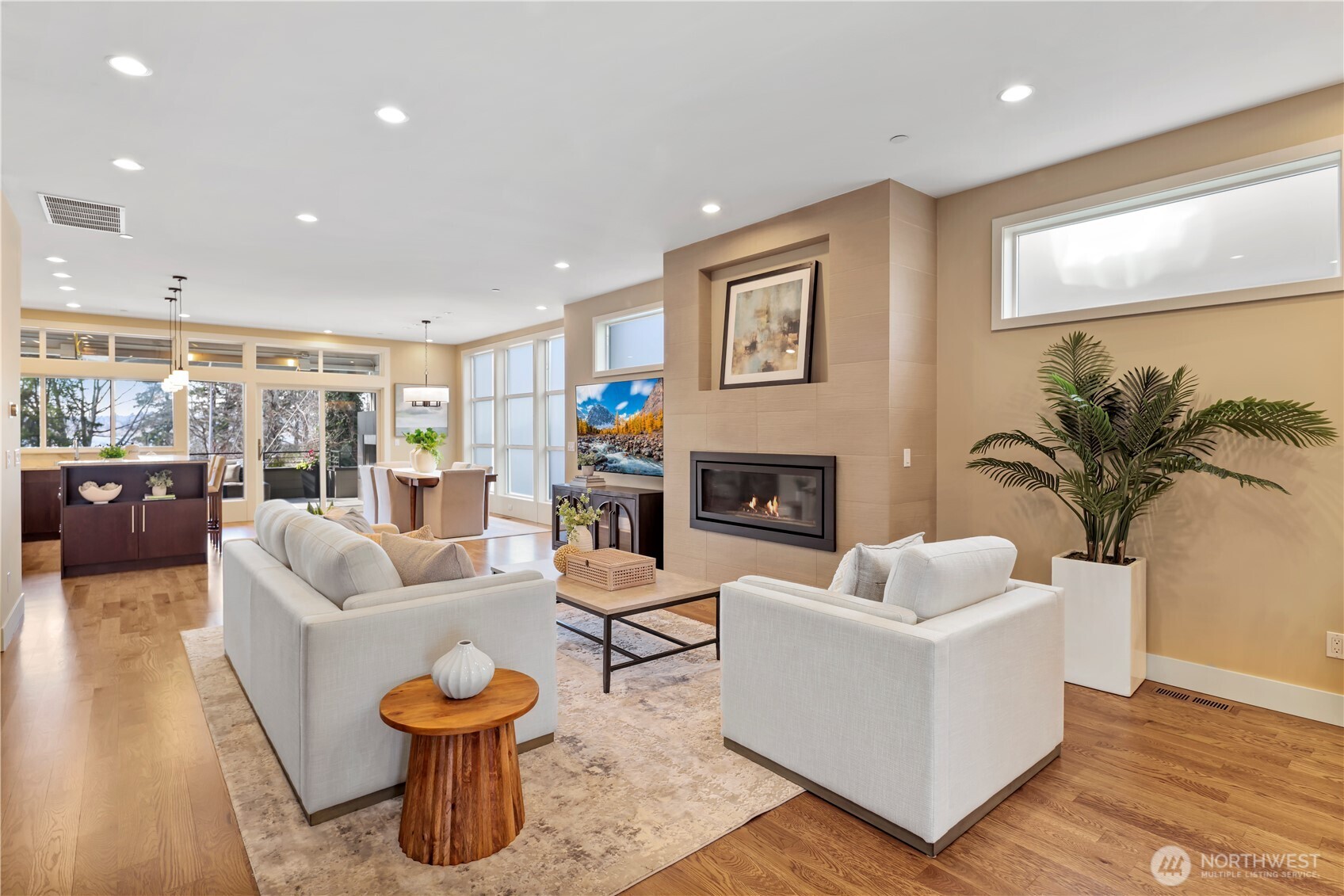 229 1st Street , Kirkland, WA 98033