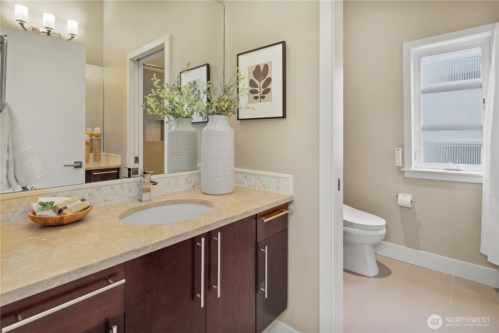 229 1st Street , Kirkland, WA 98033