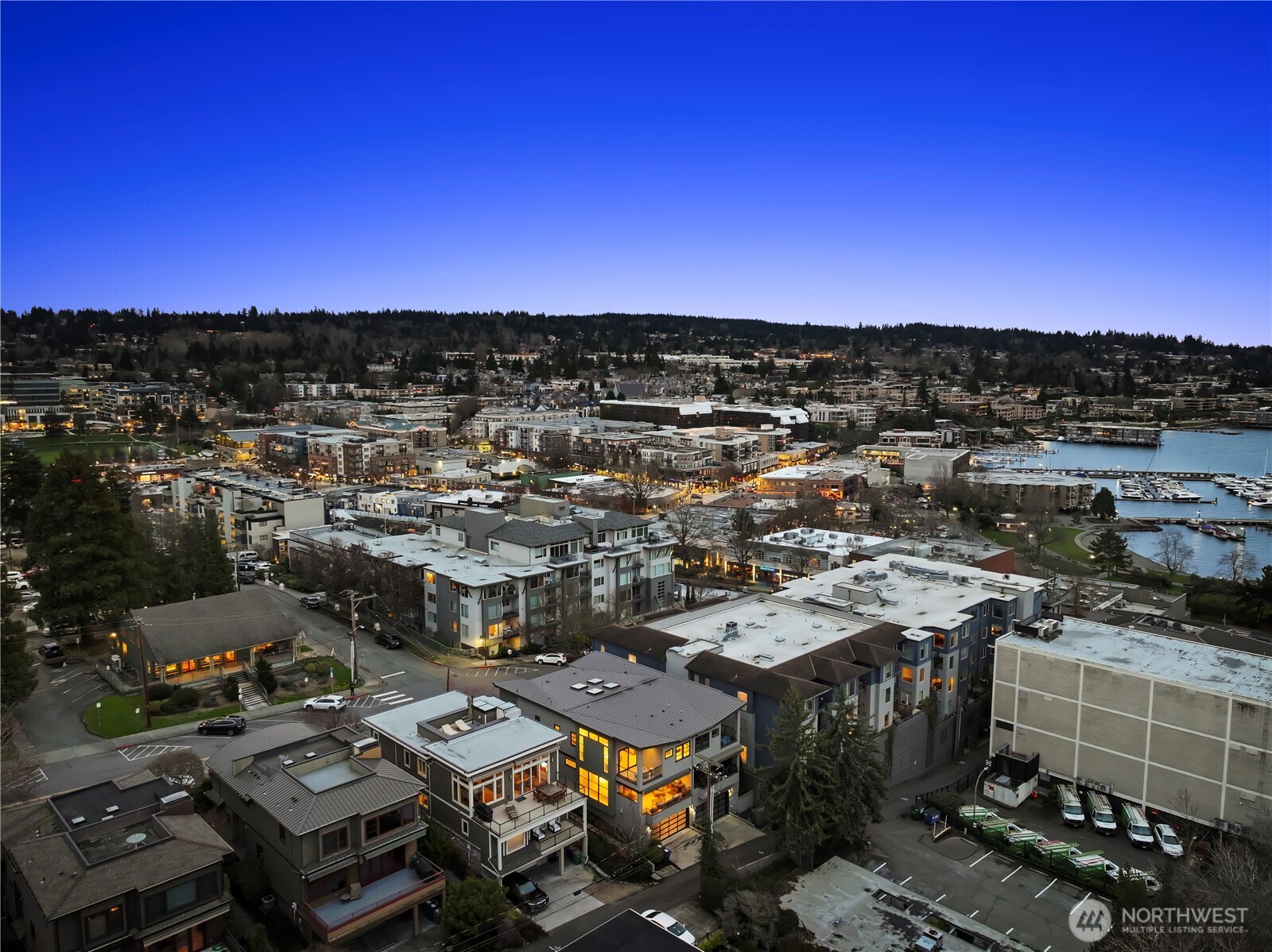 229 1st Street , Kirkland, WA 98033