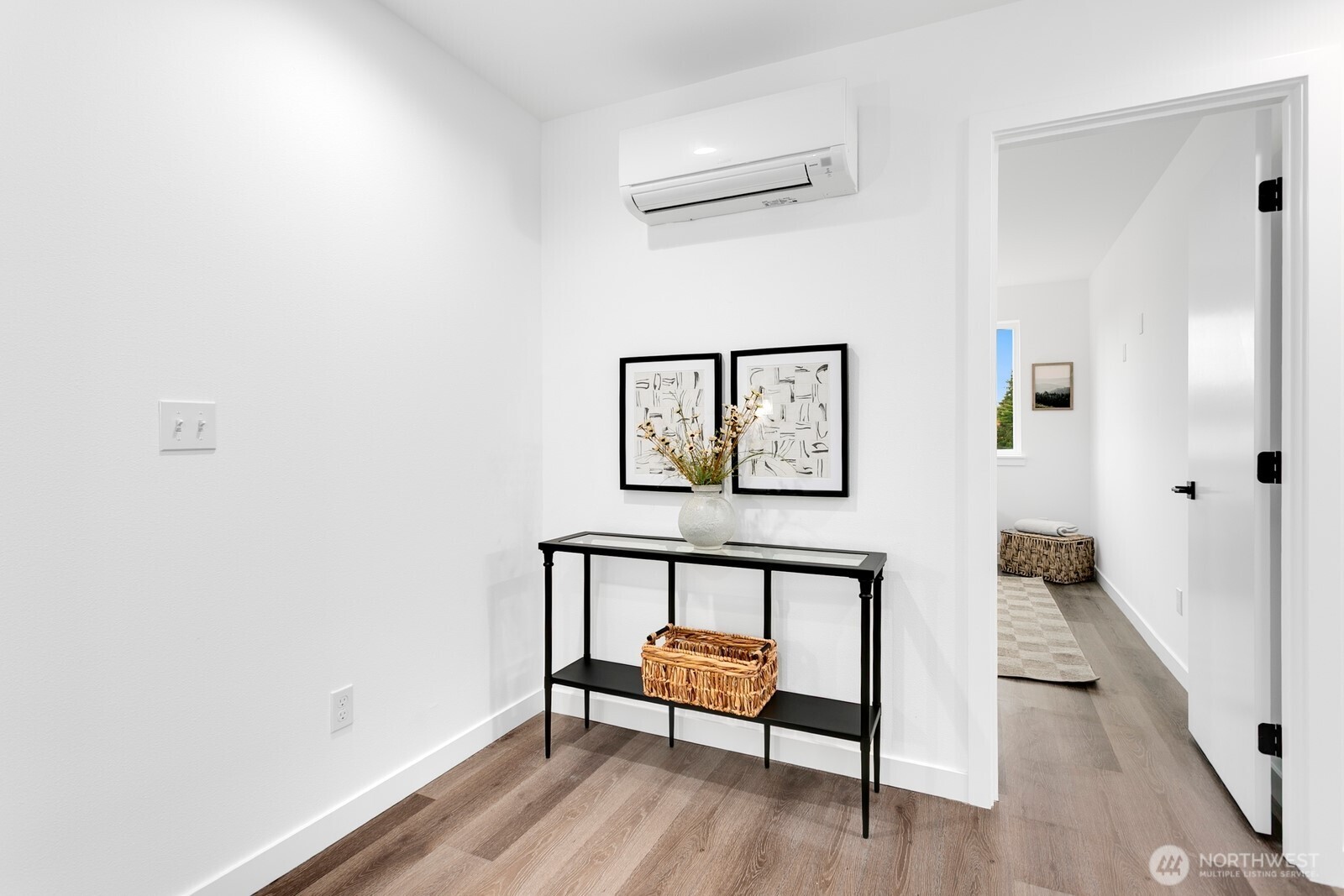 12111 E Gibson Road , Everett, WA 98204