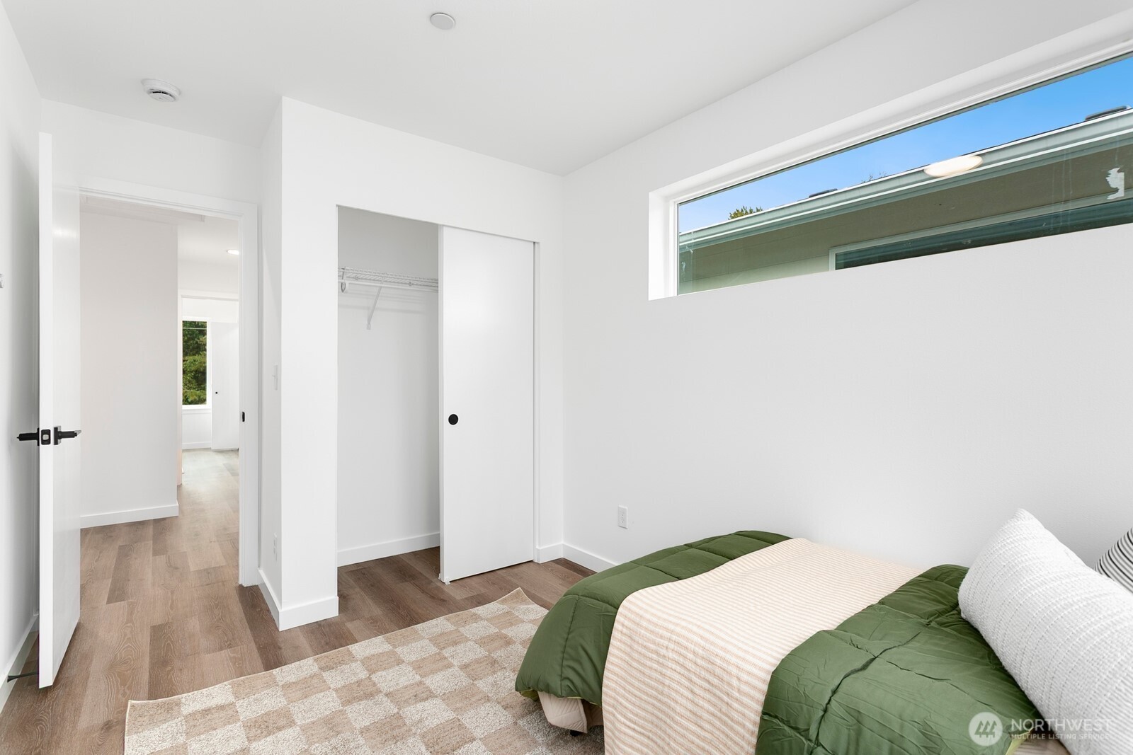 12111 E Gibson Road , Everett, WA 98204