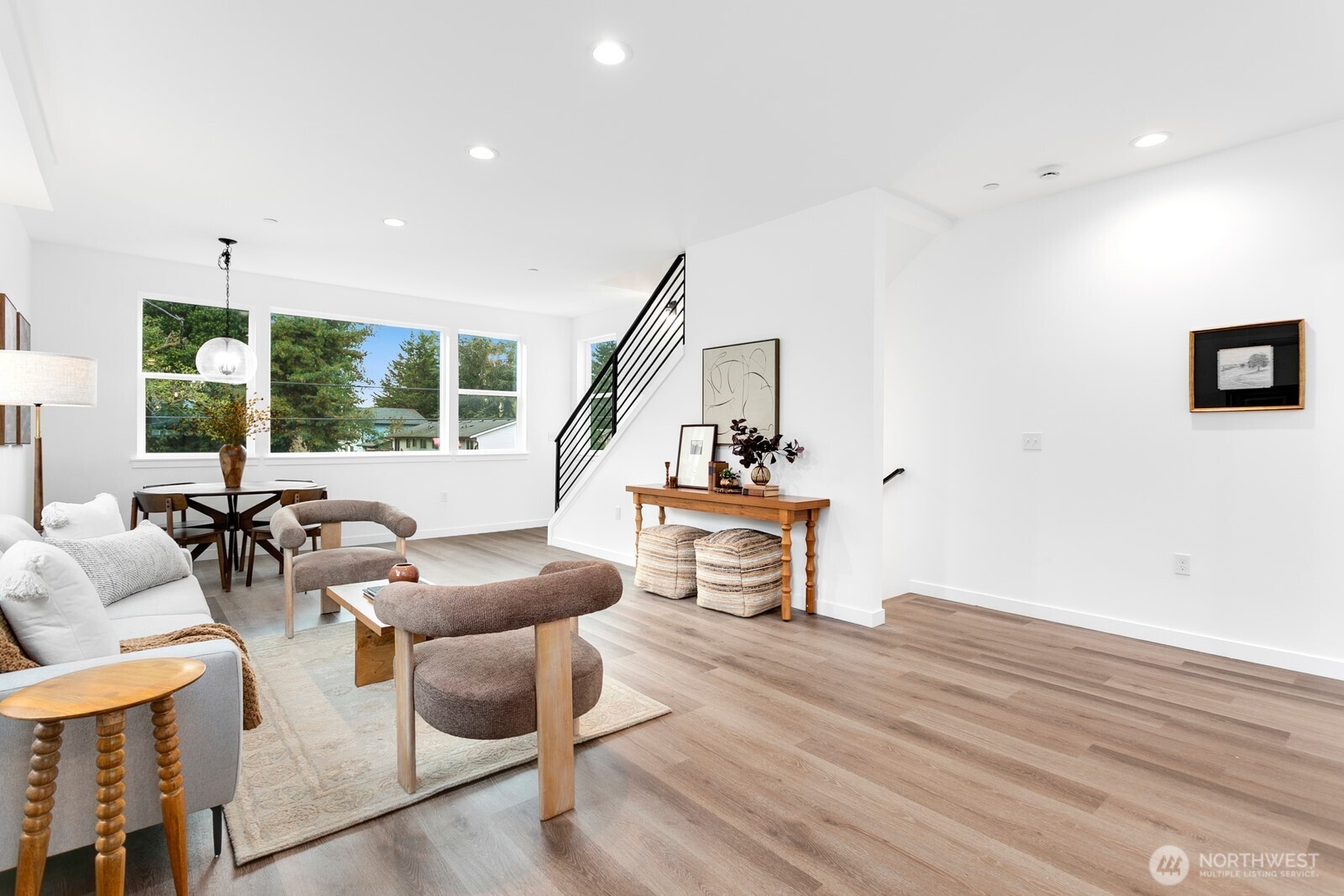 12111 E Gibson Road , Everett, WA 98204