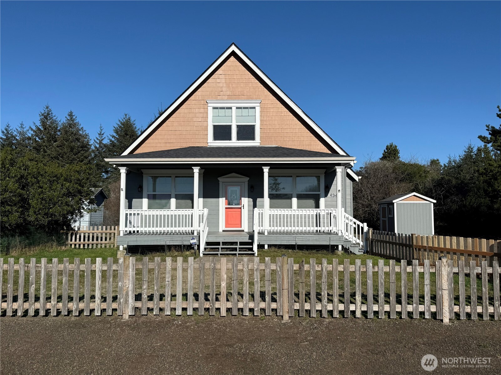 934 Wawona Avenue SE, Ocean Shores, WA 98569