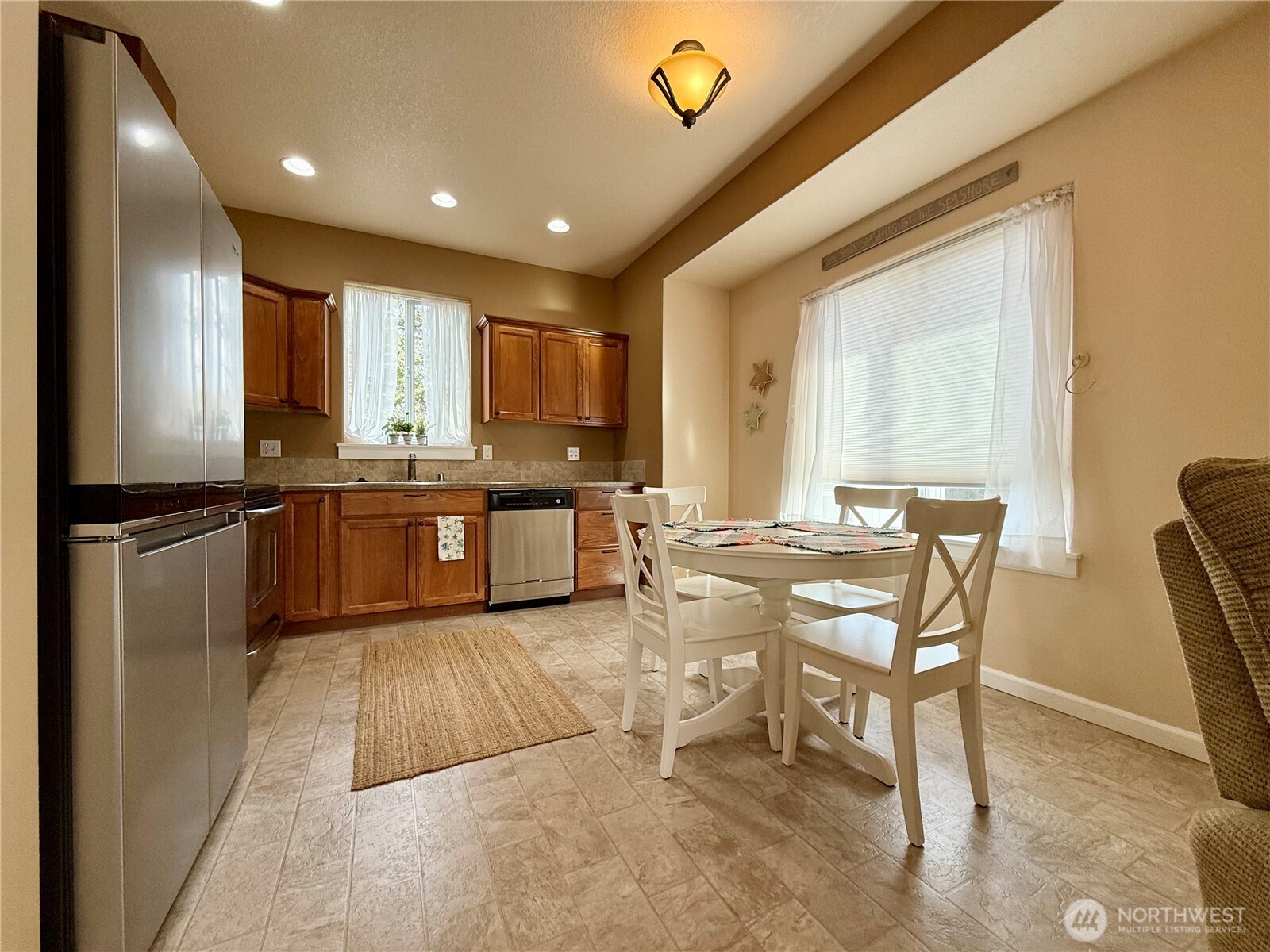 934 Wawona Avenue SE, Ocean Shores, WA 98569