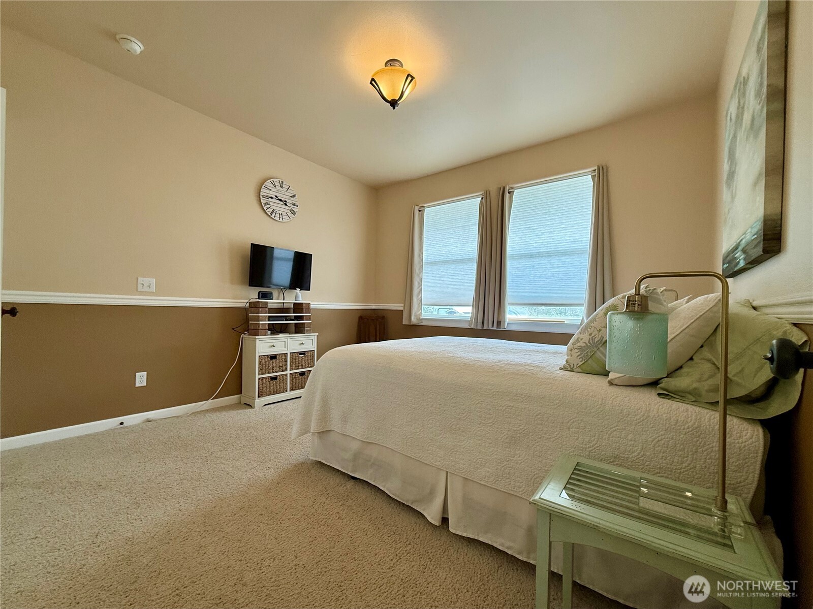 934 Wawona Avenue SE, Ocean Shores, WA 98569