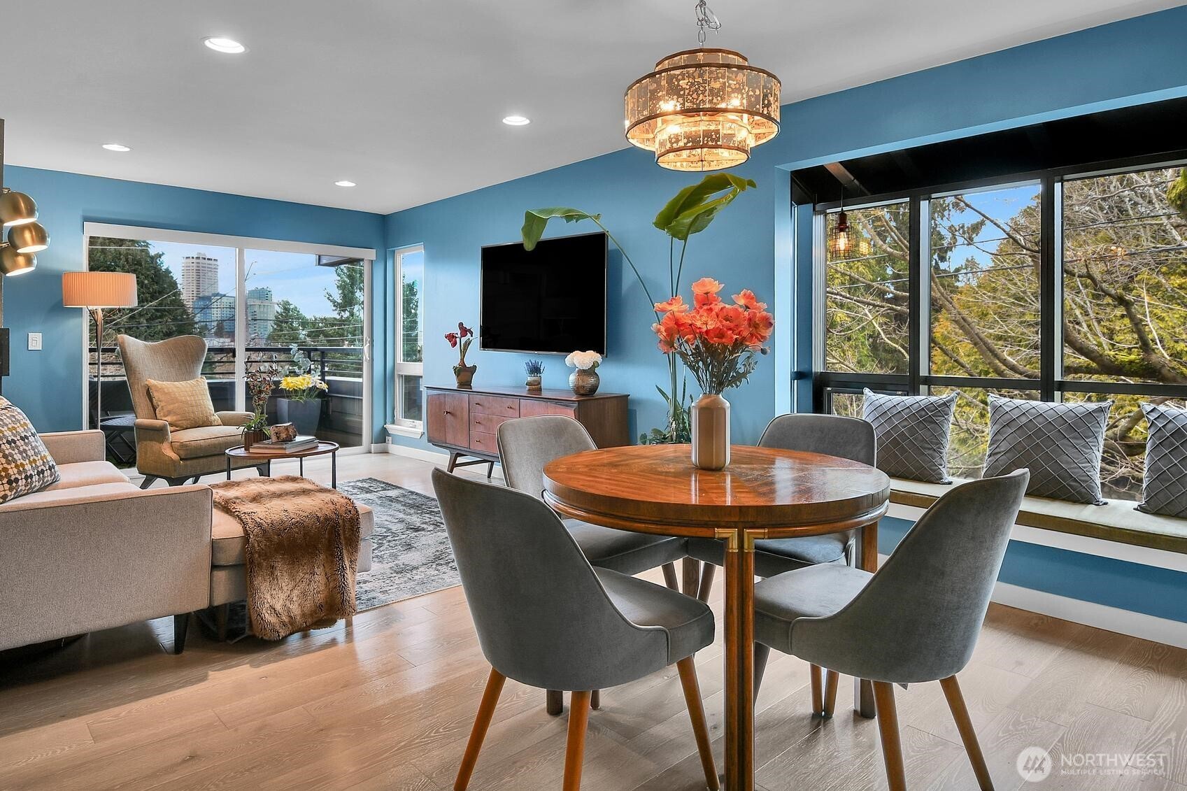 1601 E Columbia Street #201, Seattle, WA 98122