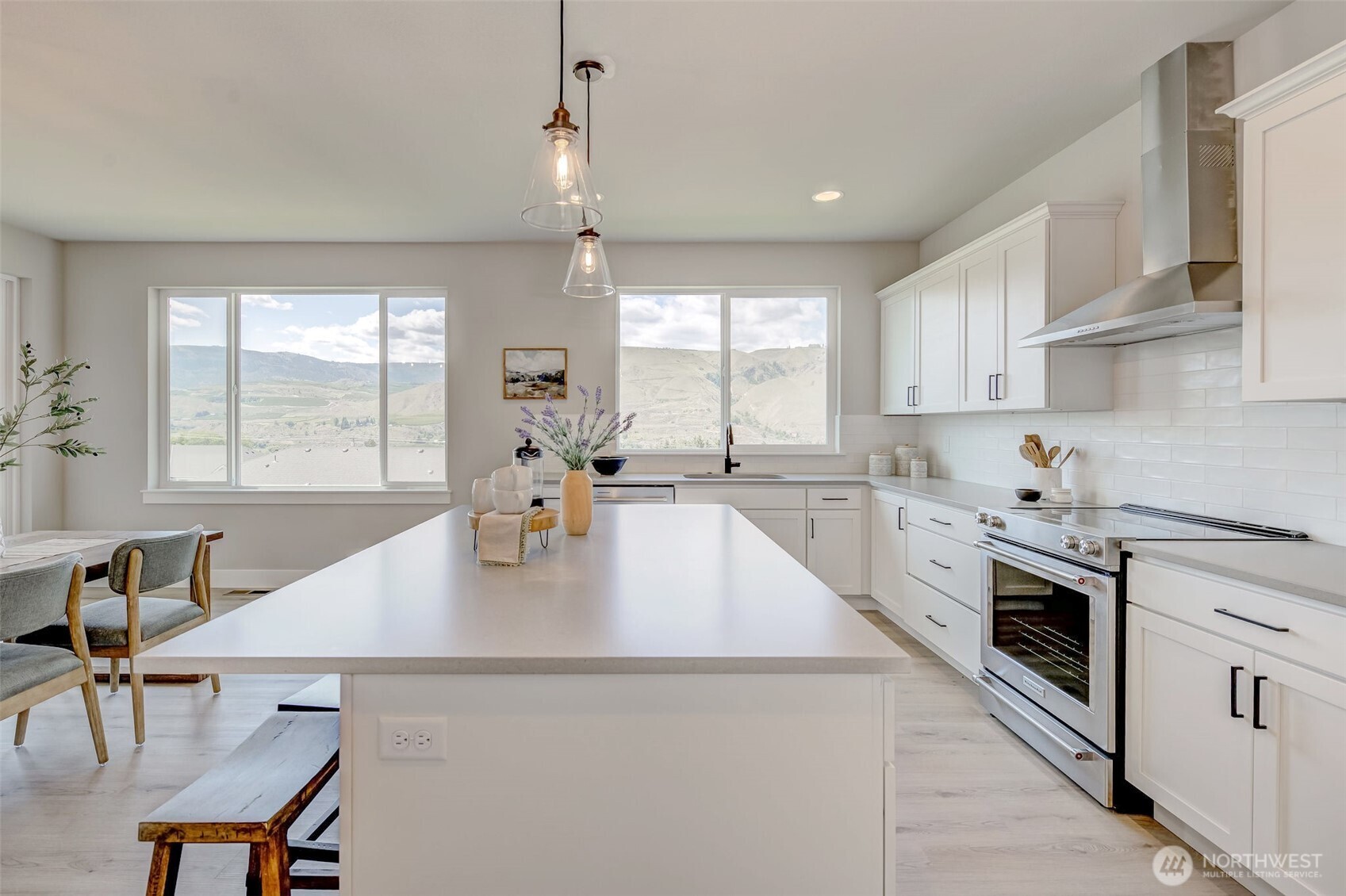 1580 S Kelvin Court , East Wenatchee, WA 98802